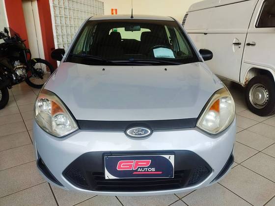 FORD FIESTA 1.6 ROCAM HATCH 8V FLEX 4P MANUAL